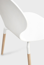 K164 chair color: white